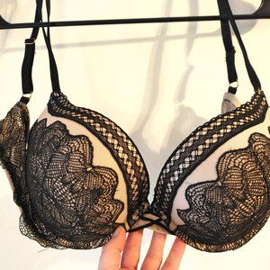 3 Victorias Secret Bras!!! 36C